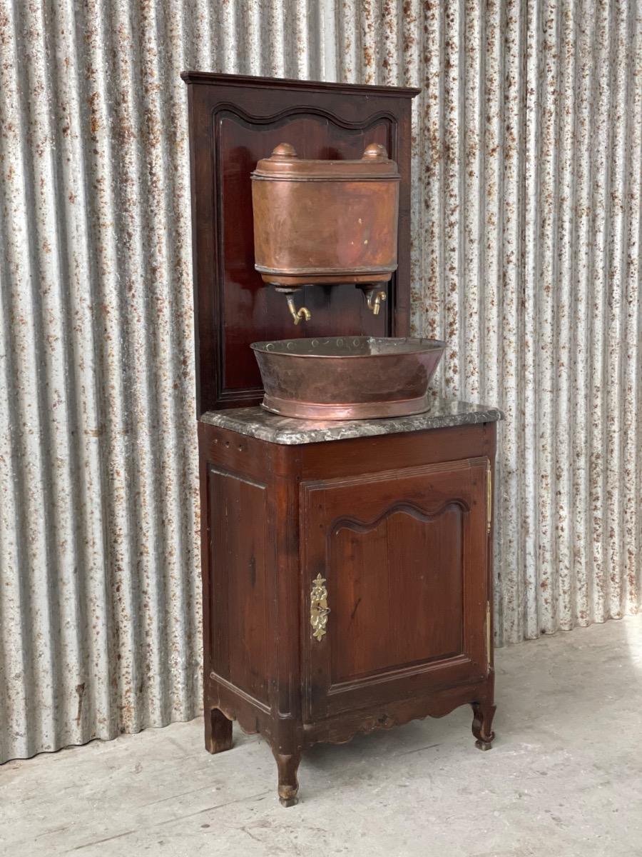 18th century cabinet