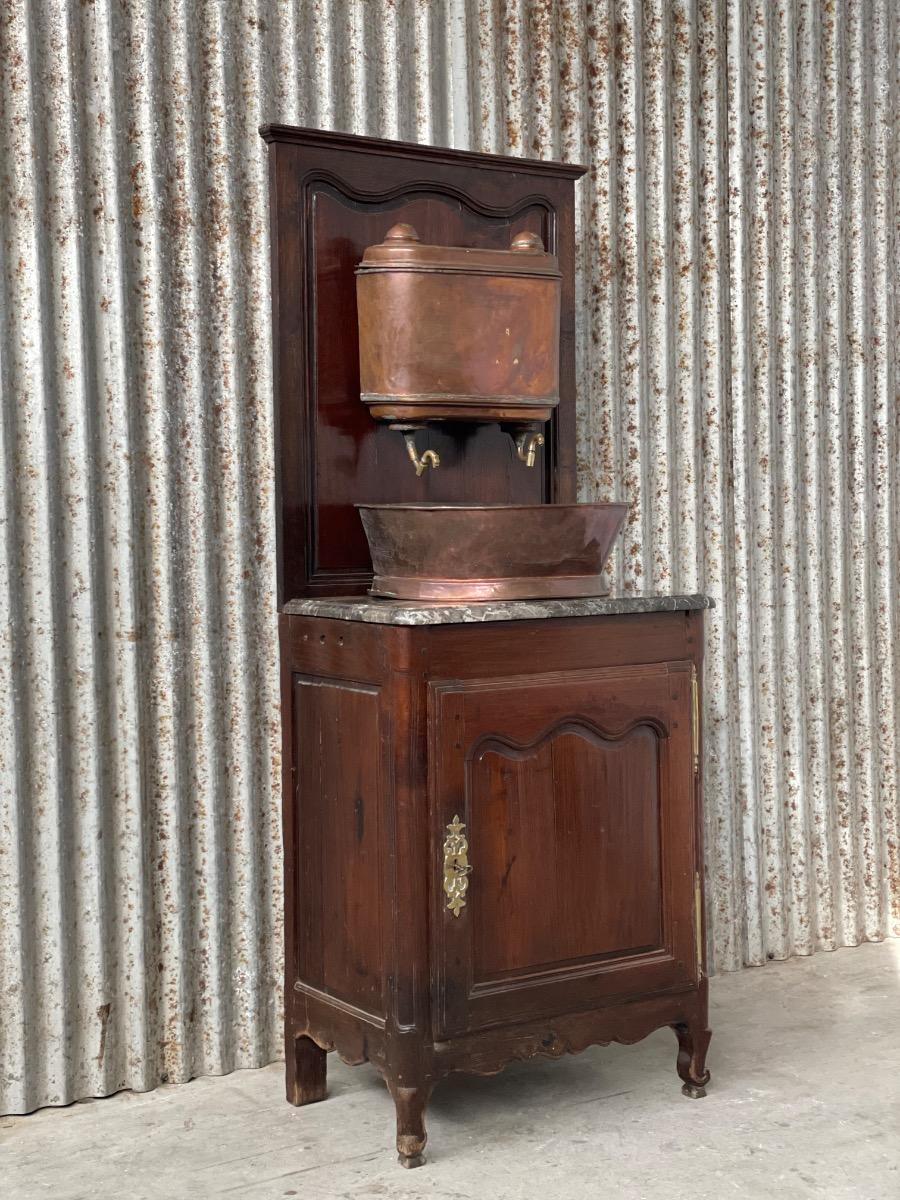 18th century cabinet