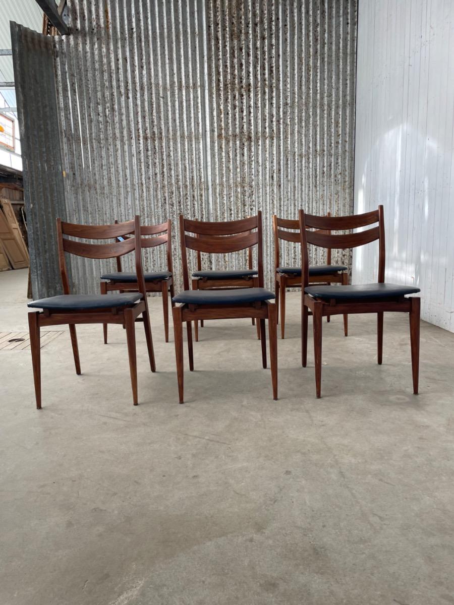 6 Design Chairs