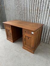 Bureau Antiek stijl in hout en ijzer,