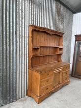 Kast Antiek stijl in hout en ijzer,