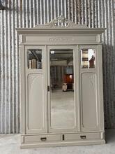 Kast Antiek stijl in hout en glas,