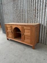 Kast Antiek stijl in hout en ijzer,