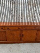 Kast Antiek stijl in hout en ijzer,