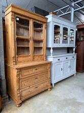 Kast Antiek stijl in grene en glas,
