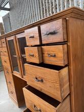 Winkelkast Antieke grenen stijl in Hout en glas , Europa 20e eeuws