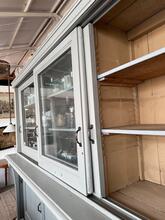 Winkelkast Antiek stijl in hout en glas , 20e eeuw