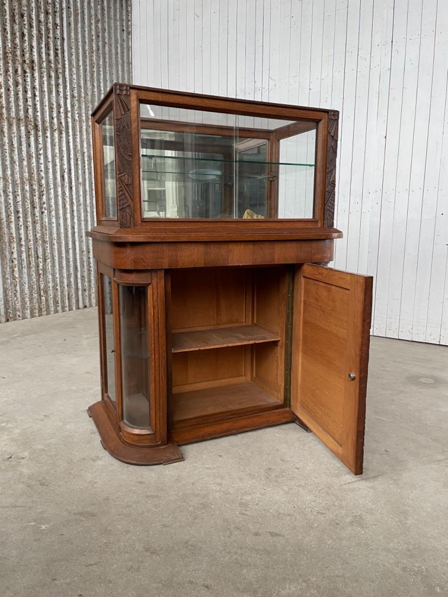 Antique art deco Shopcabinet