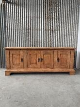 Brutalistisch dressoir wandmeubel Antique stijl in Eikenhout, Nederland midcentury