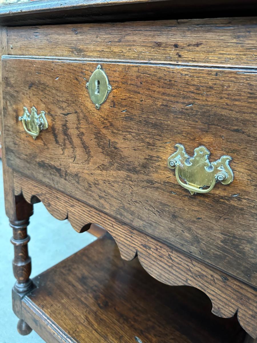 Antique Chest of drawers