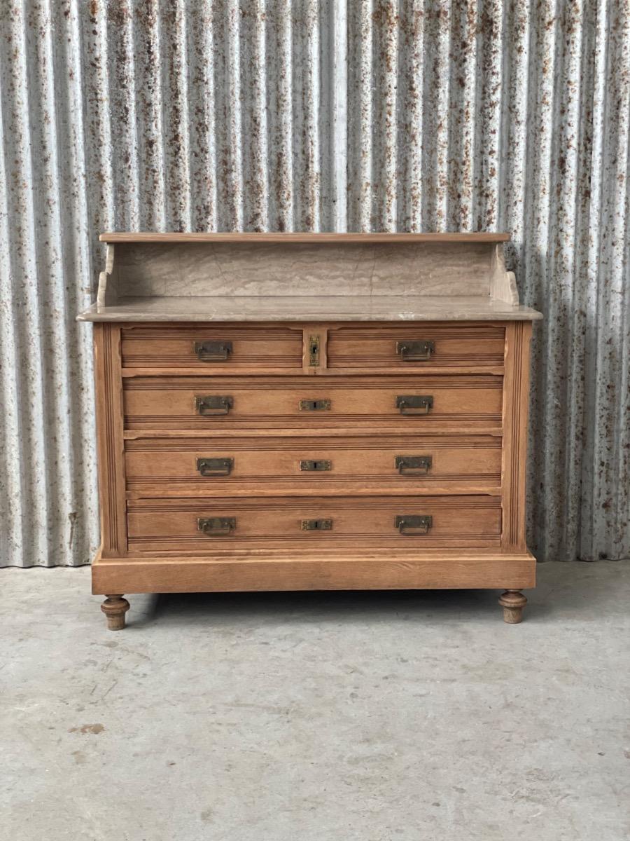 Antique Chest of drawers