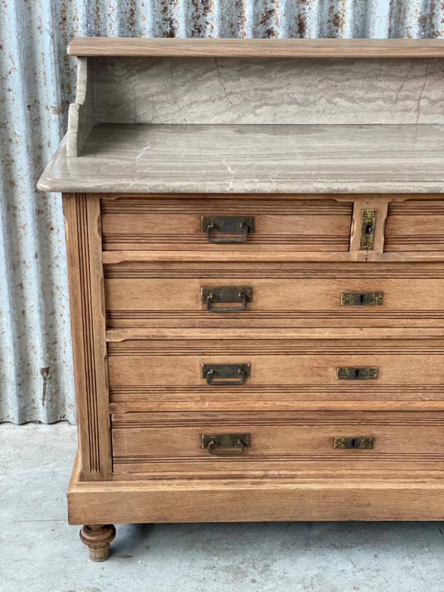 Antique Chest of drawers