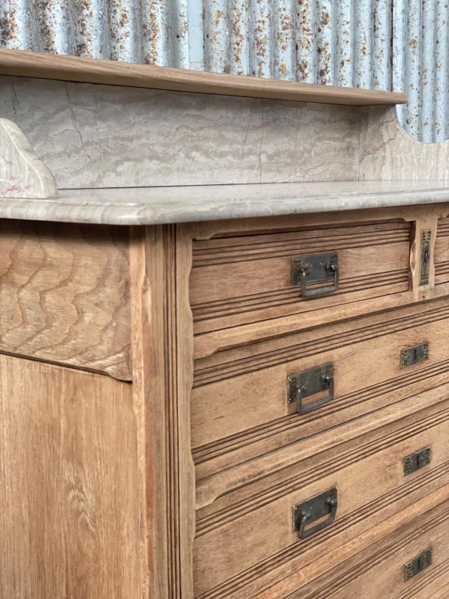 Antique Chest of drawers