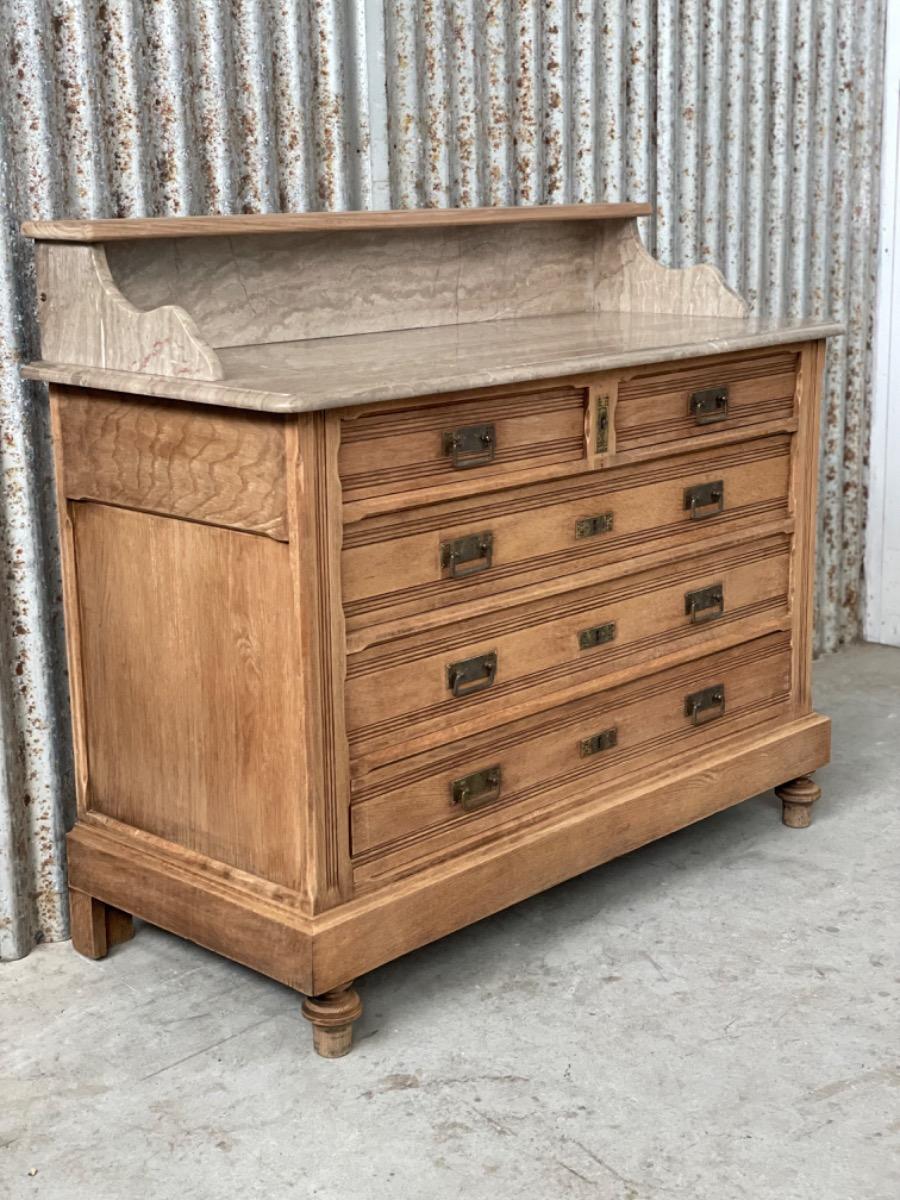 Antique Chest of drawers