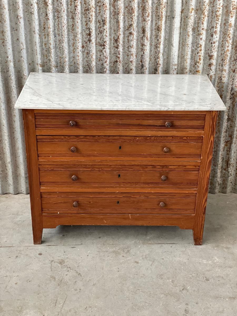 Antique Chest of drawers