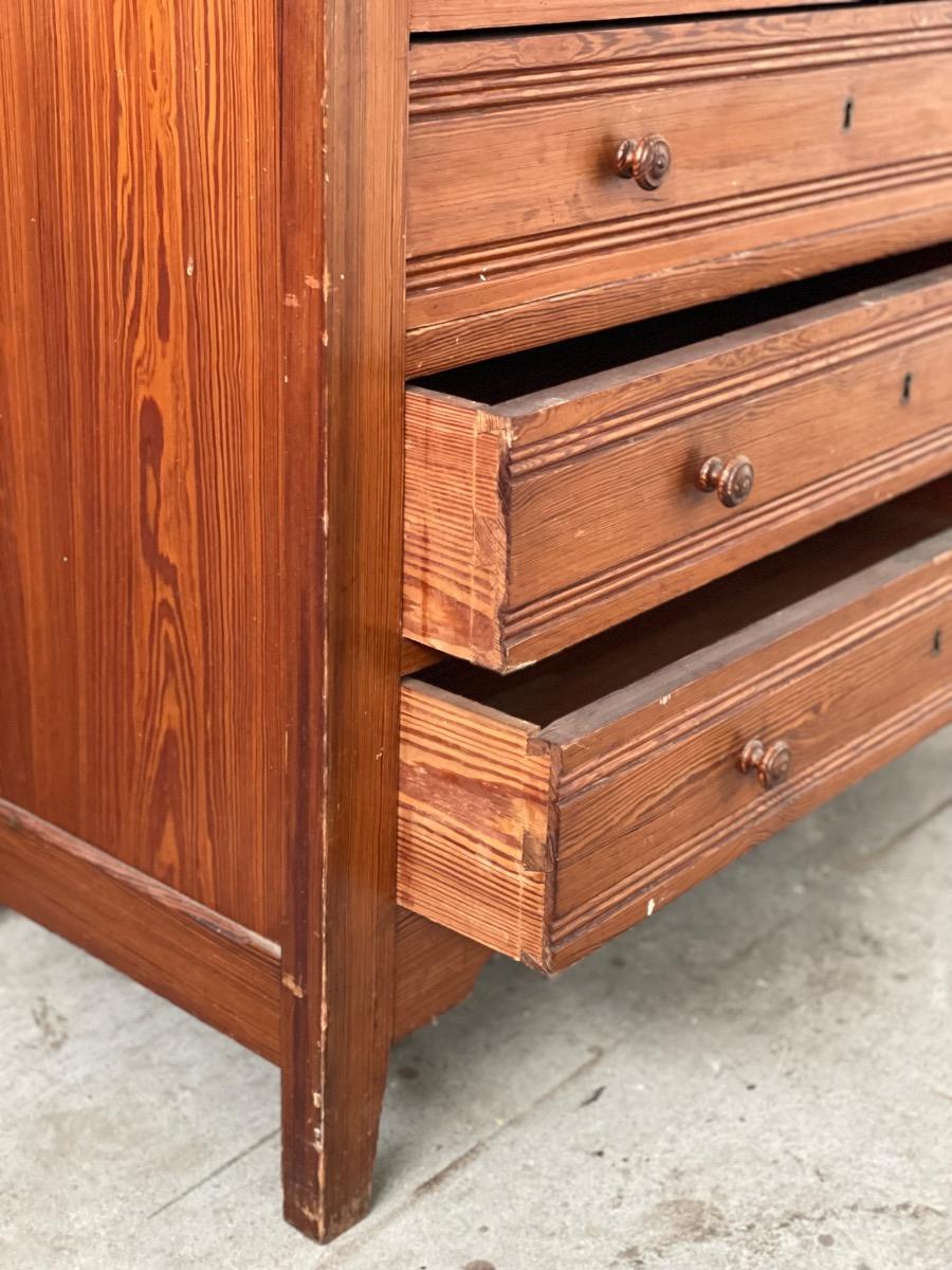 Antique Chest of drawers