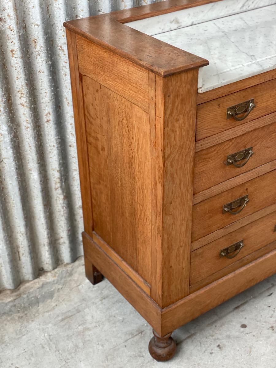 Antique Chest of drawers