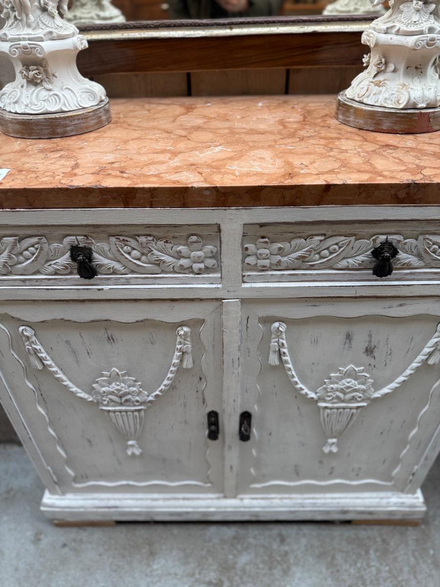 Antique Chest of drawers