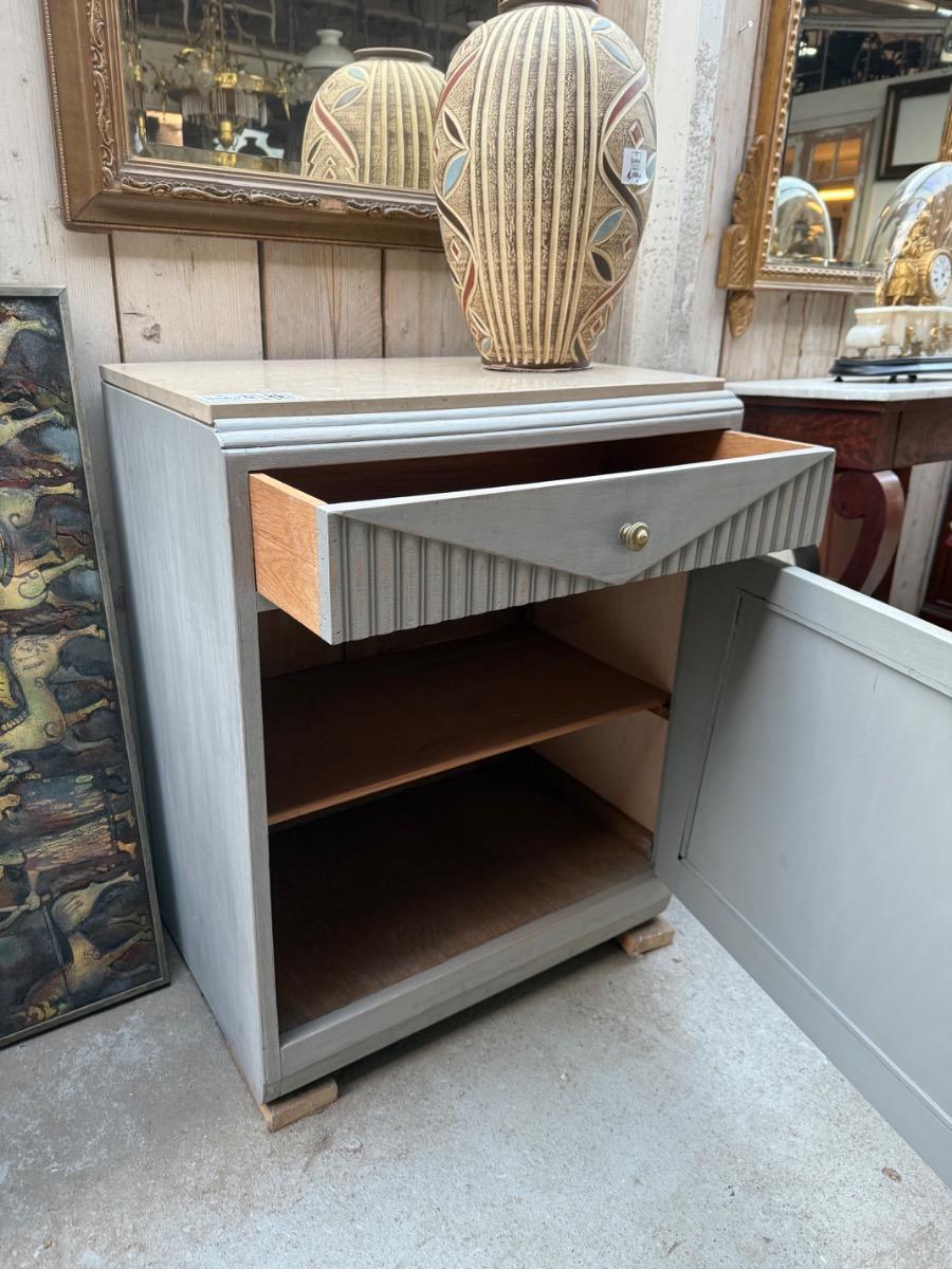 Antique Chest of drawers