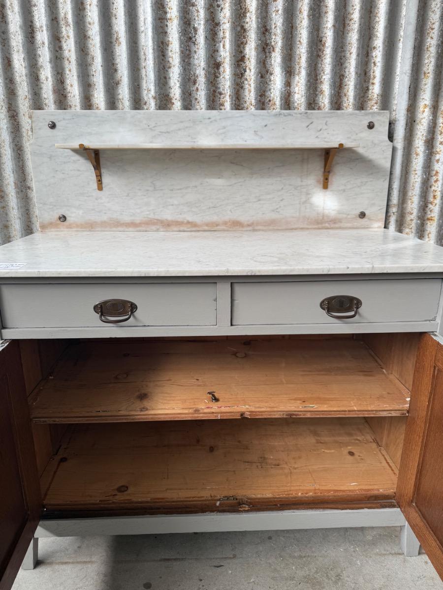 Antique Chest of drawers