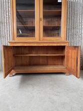 Antique style Closet in wood and glass