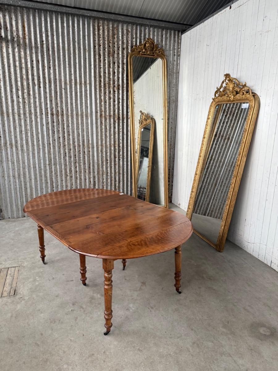 Antique Extendable dining table