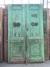 Antique style Antique green set doors in Wood