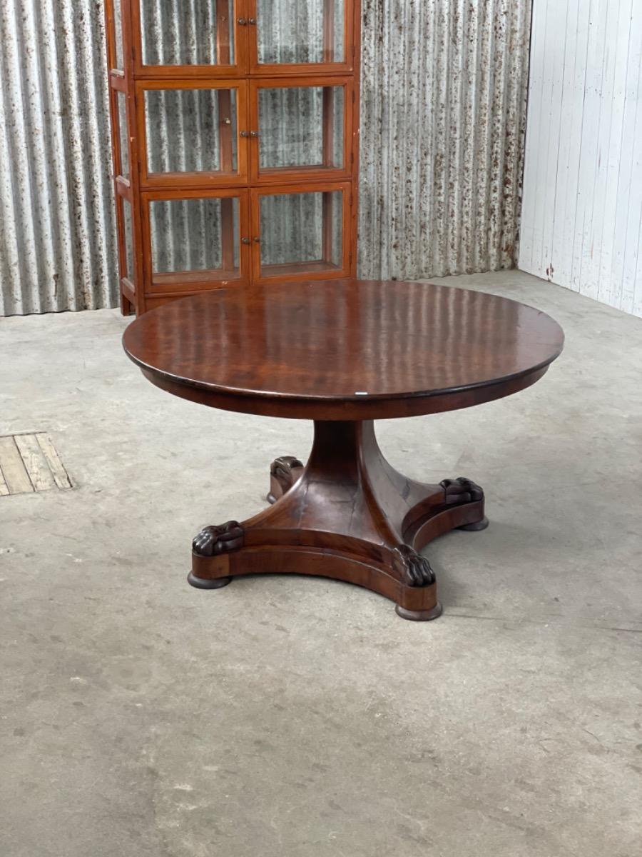 Antique Round coffee table