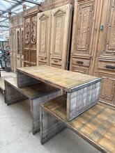 Industrial style High and low tables  in wood, europa