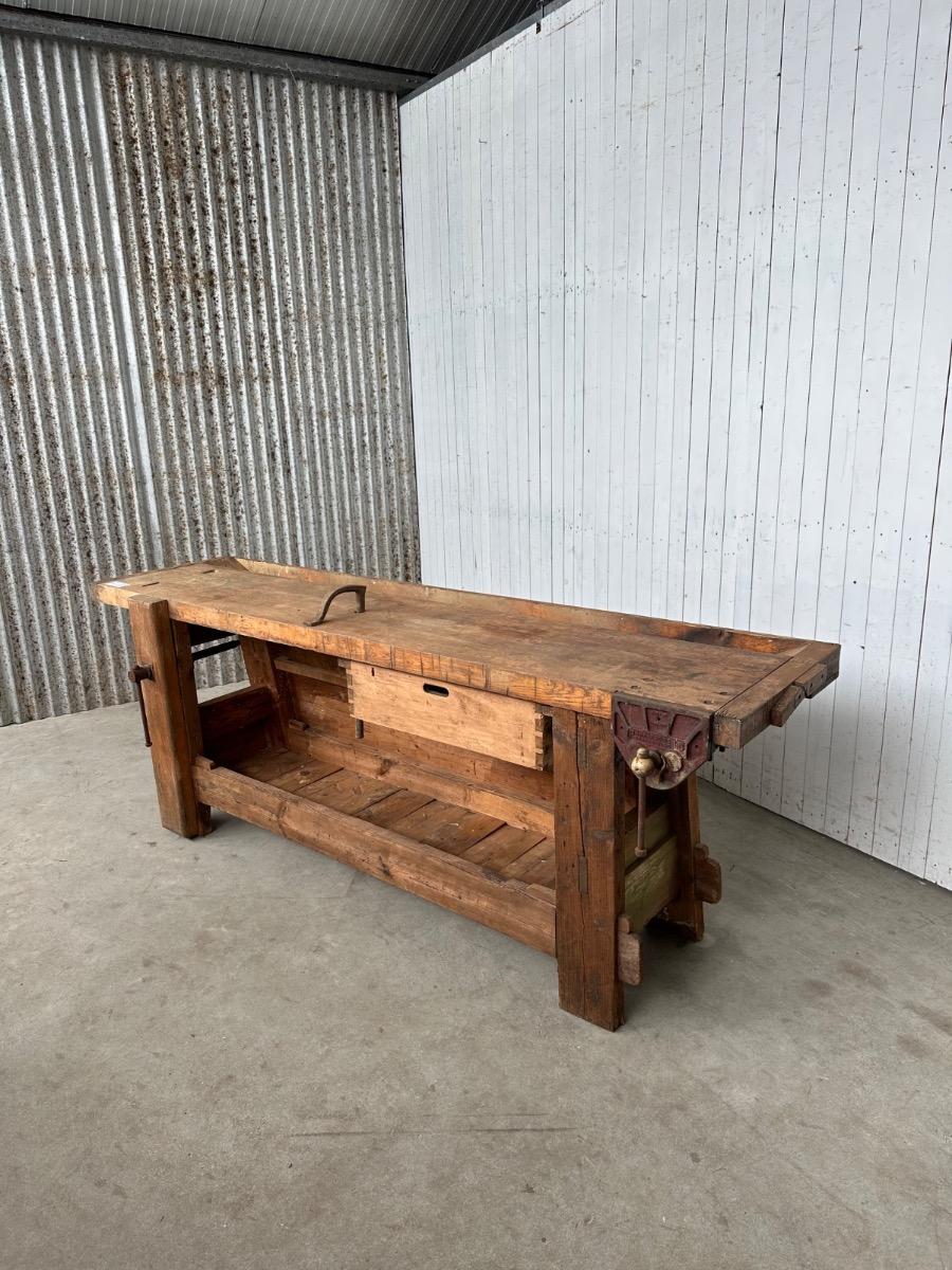 Industrial Workbench