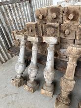 Balusters Antiek stijl in hout, Europa  20e eeuws