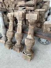 Balusters Antiek stijl in hout, Europa  20e eeuws