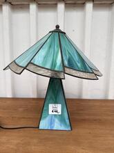 Glas in lood tafellamp groen Tiffany stijl in glass, 1920
