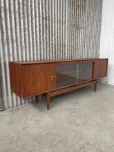 Teakhout dressoir midcentury Sri Lanka  Vintage stijl in Teakhout en glas,