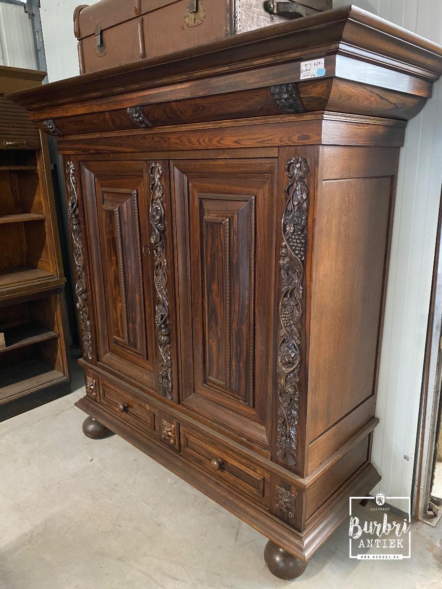 Kritisch Grijp kaping Antique cabinet - Antieke kasten - Antieke meubels - Burbri