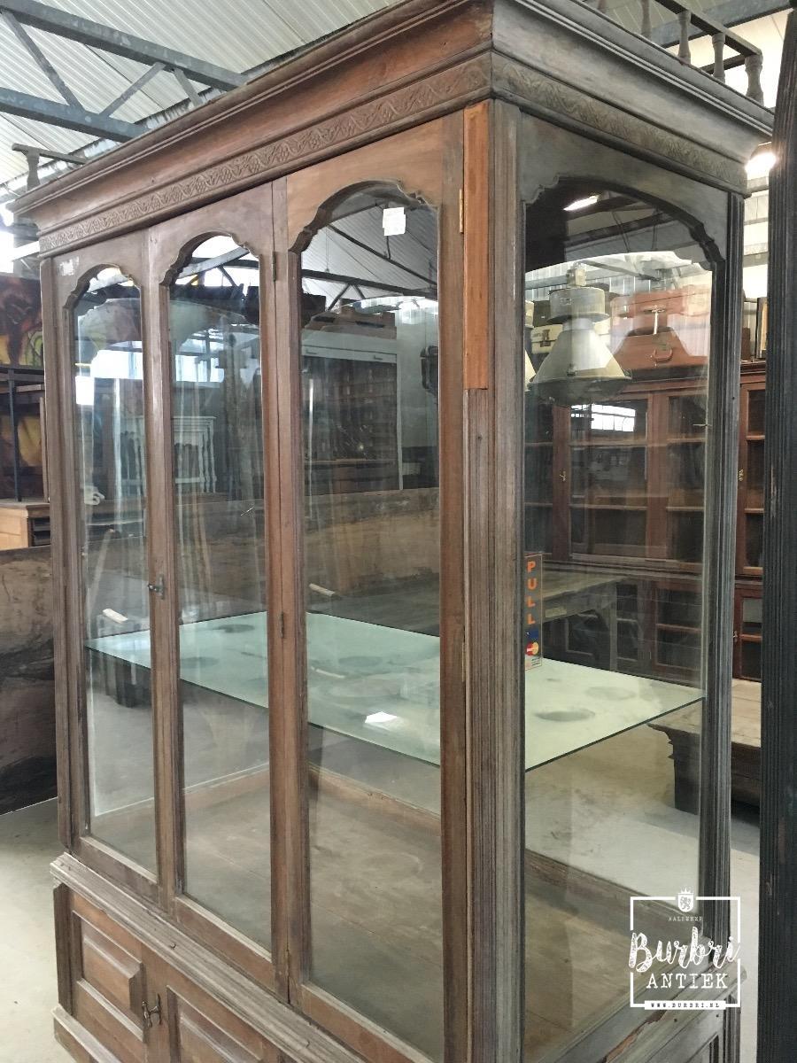 Geweldig Afkorting Immigratie Antique display case - Antieke vitrinekasten - Winkelinrichtingen - Burbri